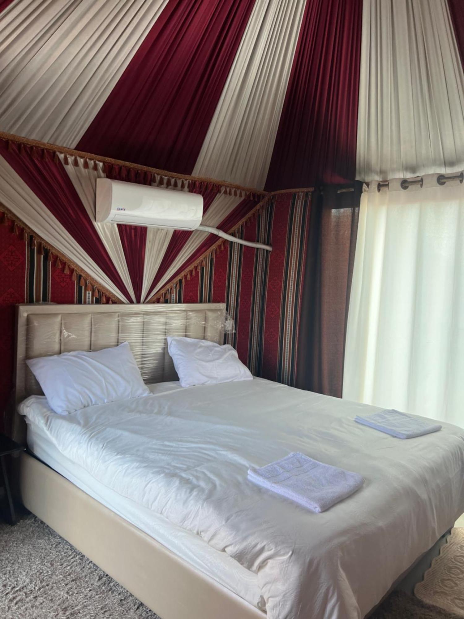 Rum Island Luxury Camp & Bubbles Hotel Wadi Rum Exterior foto